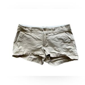 Old Navy Khaki Chino Shorts Women’s 8